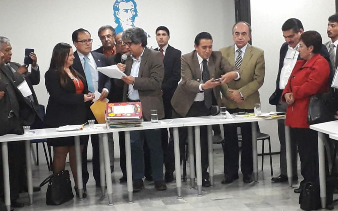 Los maestros con menos cargas administrativas.