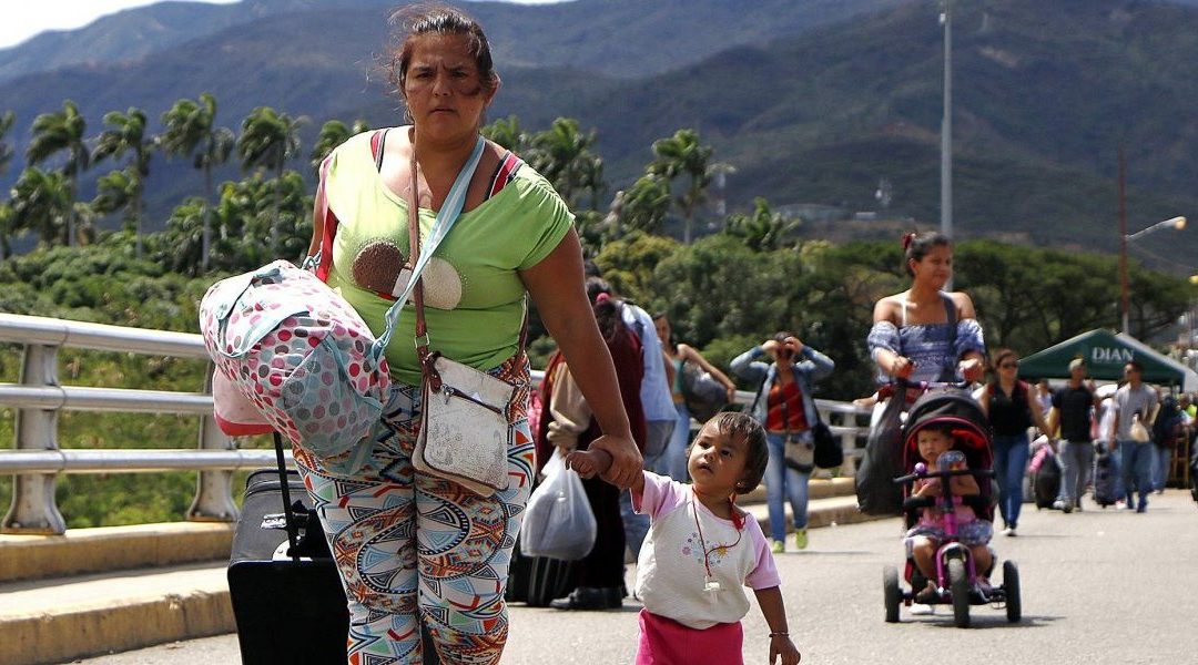 La infame política migratoria de “puertas cerradas”.