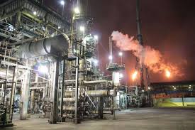 ¿OTRA REFINERÍA?
