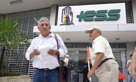 El Estado Ecuatoriano debe pagar al IESS.