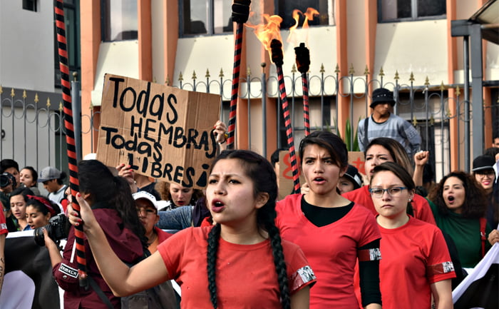 Su dolor las llevó a protestar