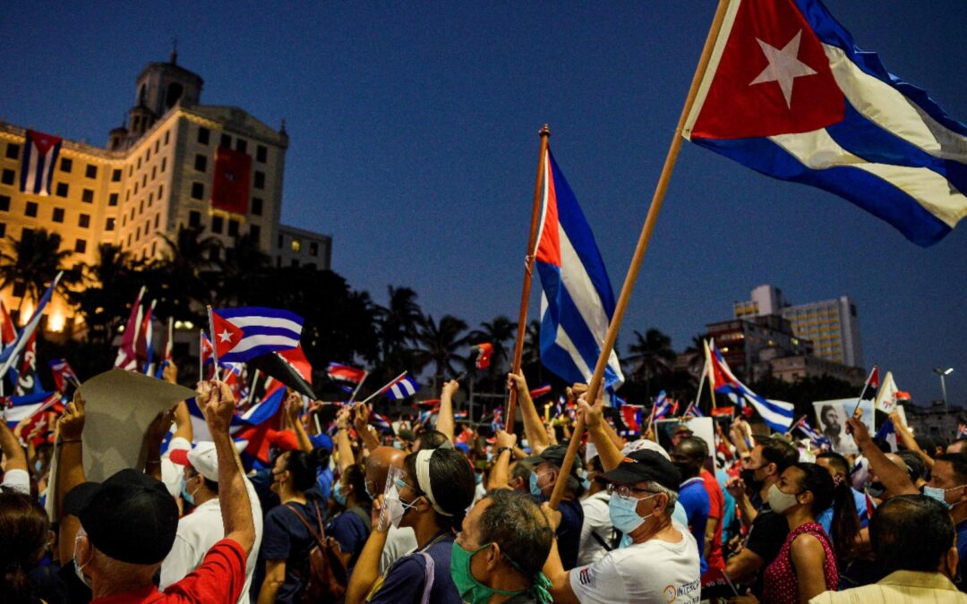 Rechazamos el bloqueo econmómico y la injerencia imperialista en Cuba, respaldamos el derecho del pueblo a su autodeterminación