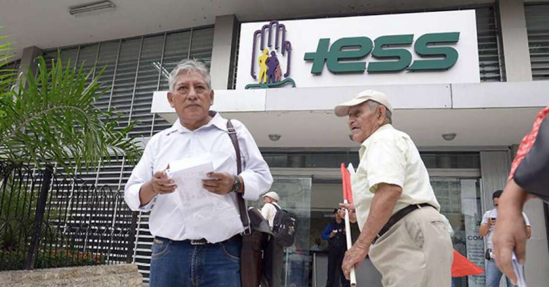 El Estado Ecuatoriano debe pagar al IESS.